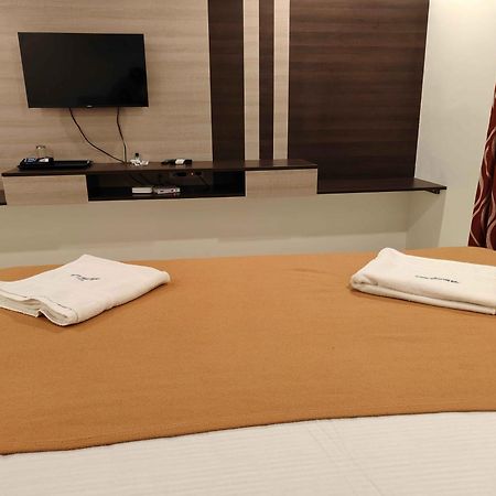 Park Inn Beach Resort Chennai Exteriör bild