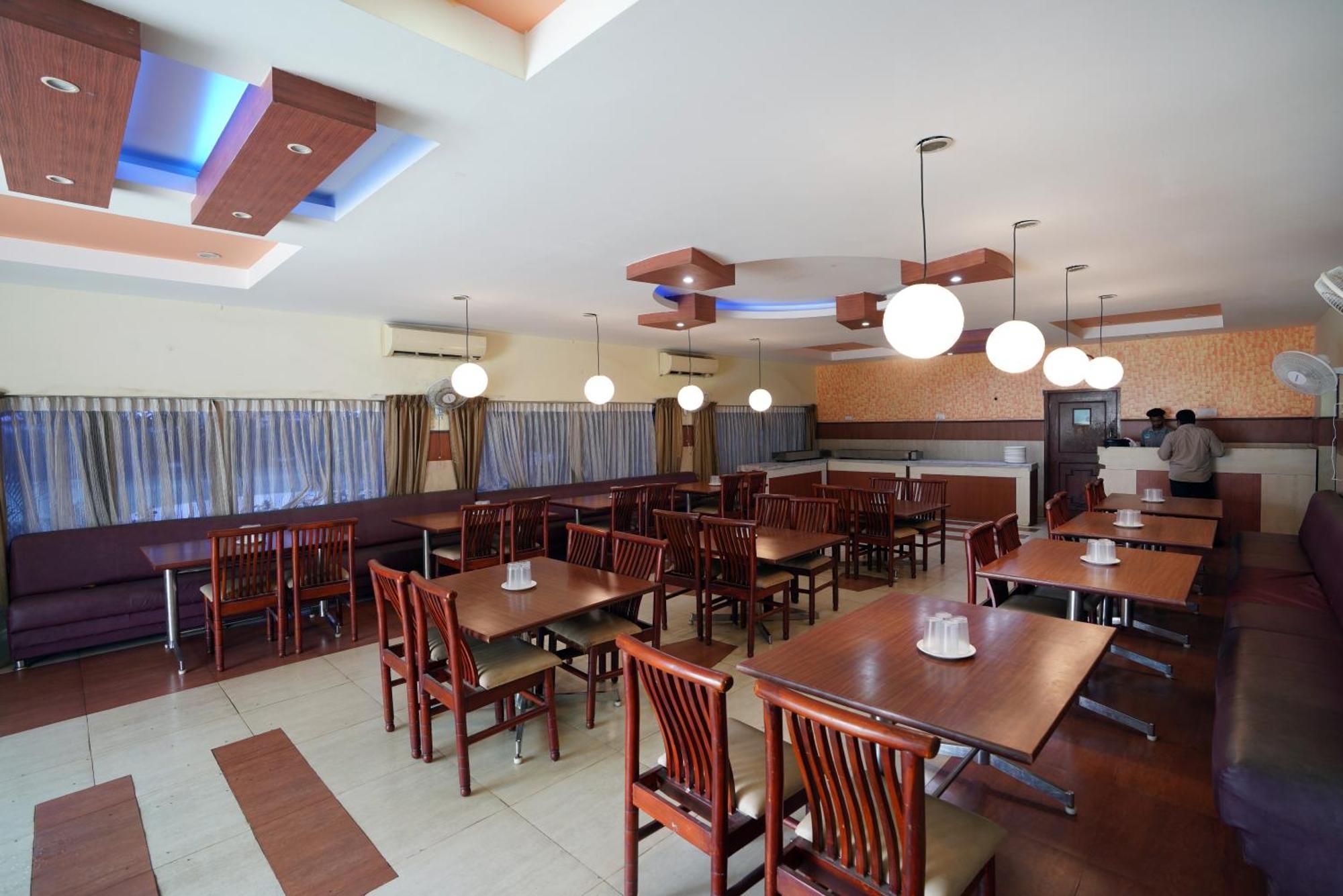 Park Inn Beach Resort Chennai Exteriör bild